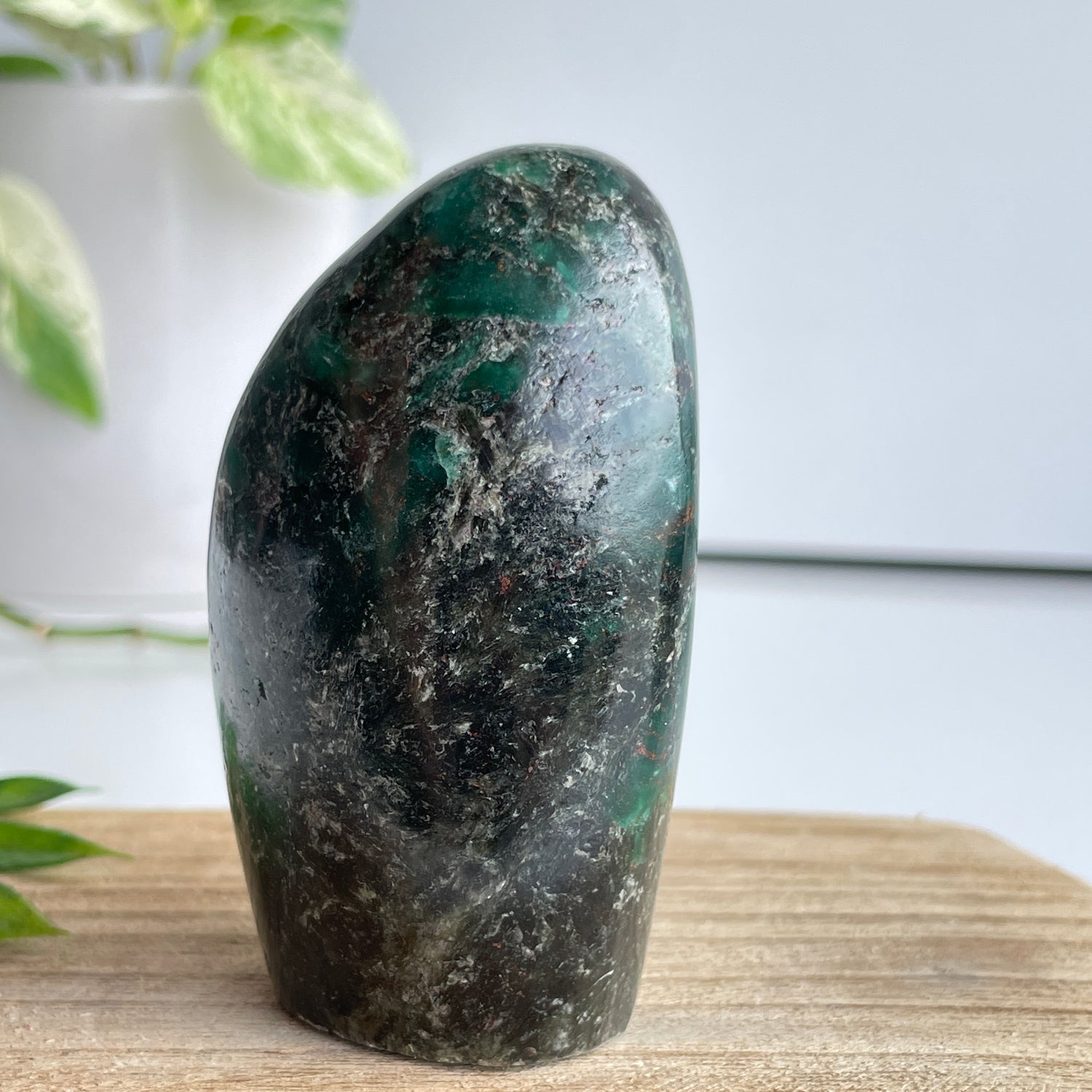 Emerald Mica 'Mutokolite' Freeform 8cm