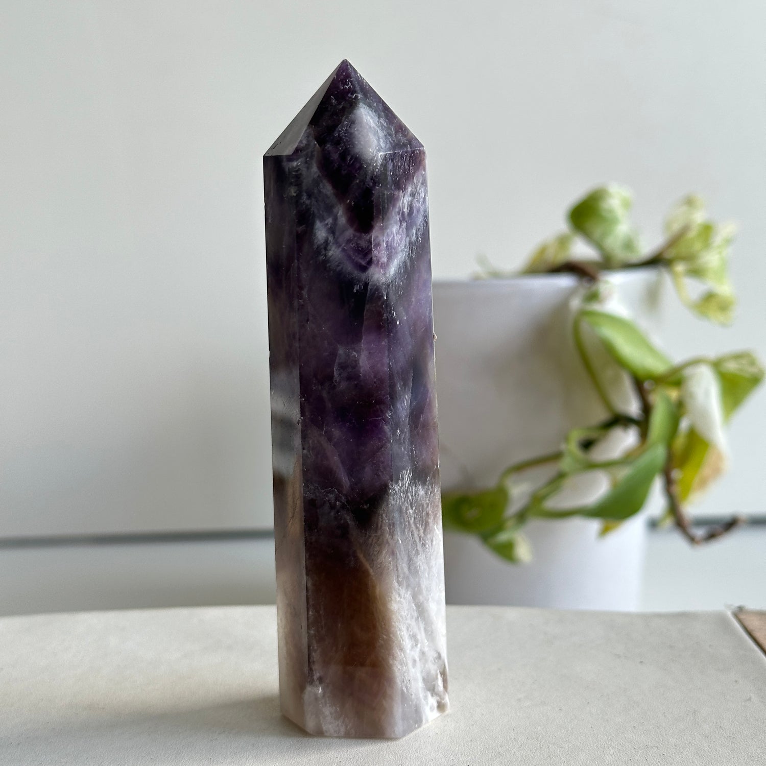 Chevron Amethyst Generator 11.8cm