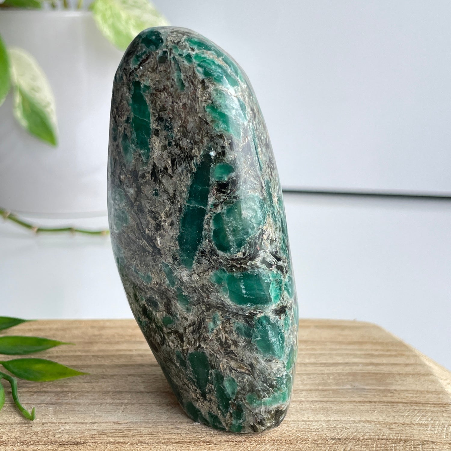 Emerald Mica 'Mutokolite' Freeform 9.7cm