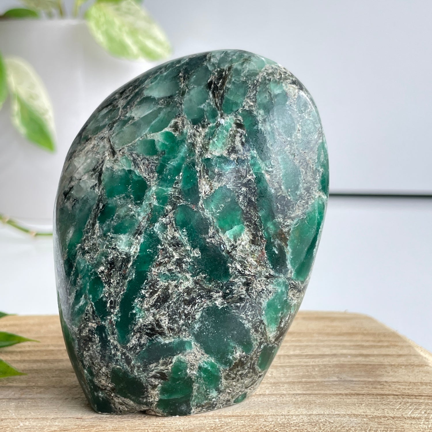 Emerald Mica 'Mutokolite' Freeform 8.7cm