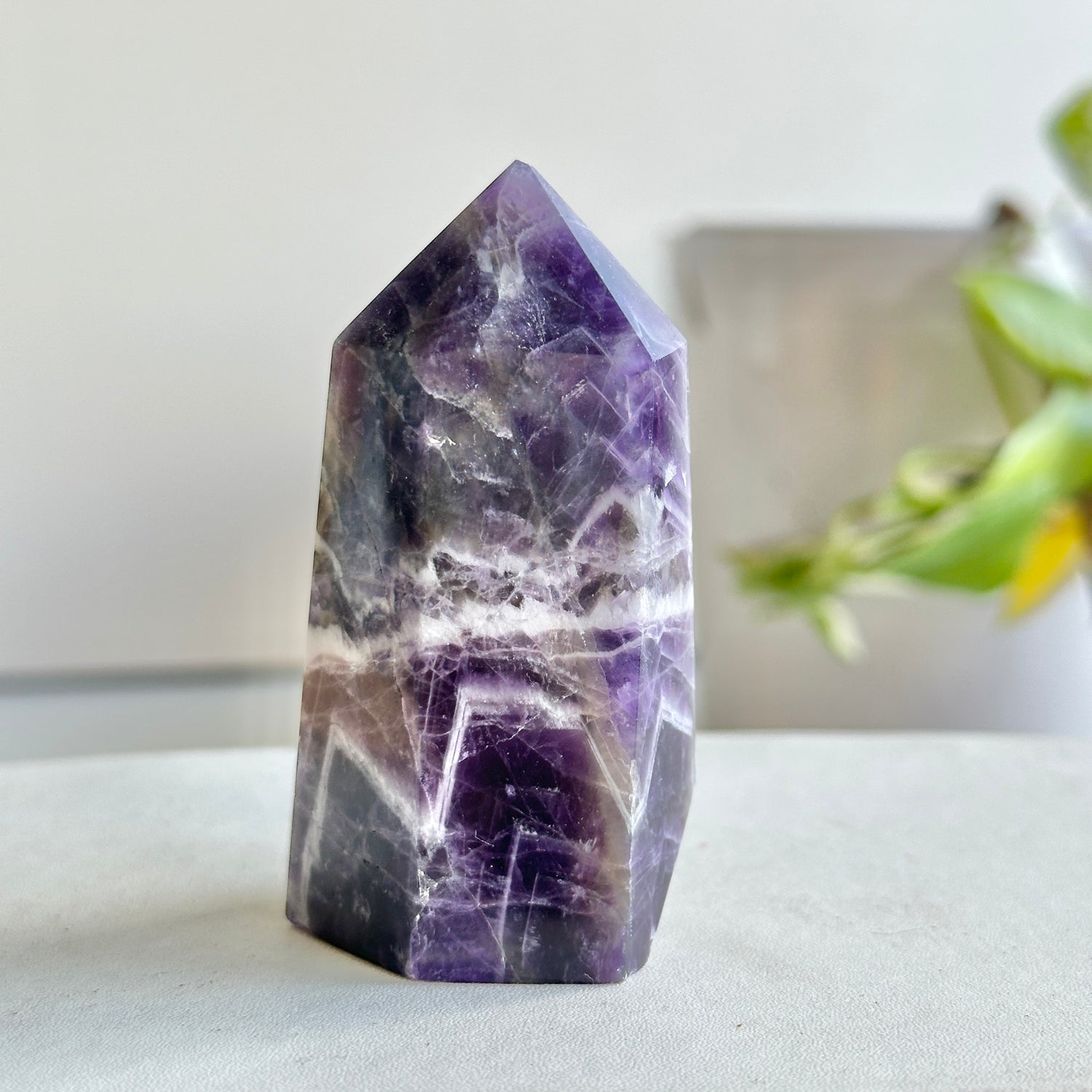 Chevron Amethyst Generator 7.3cm