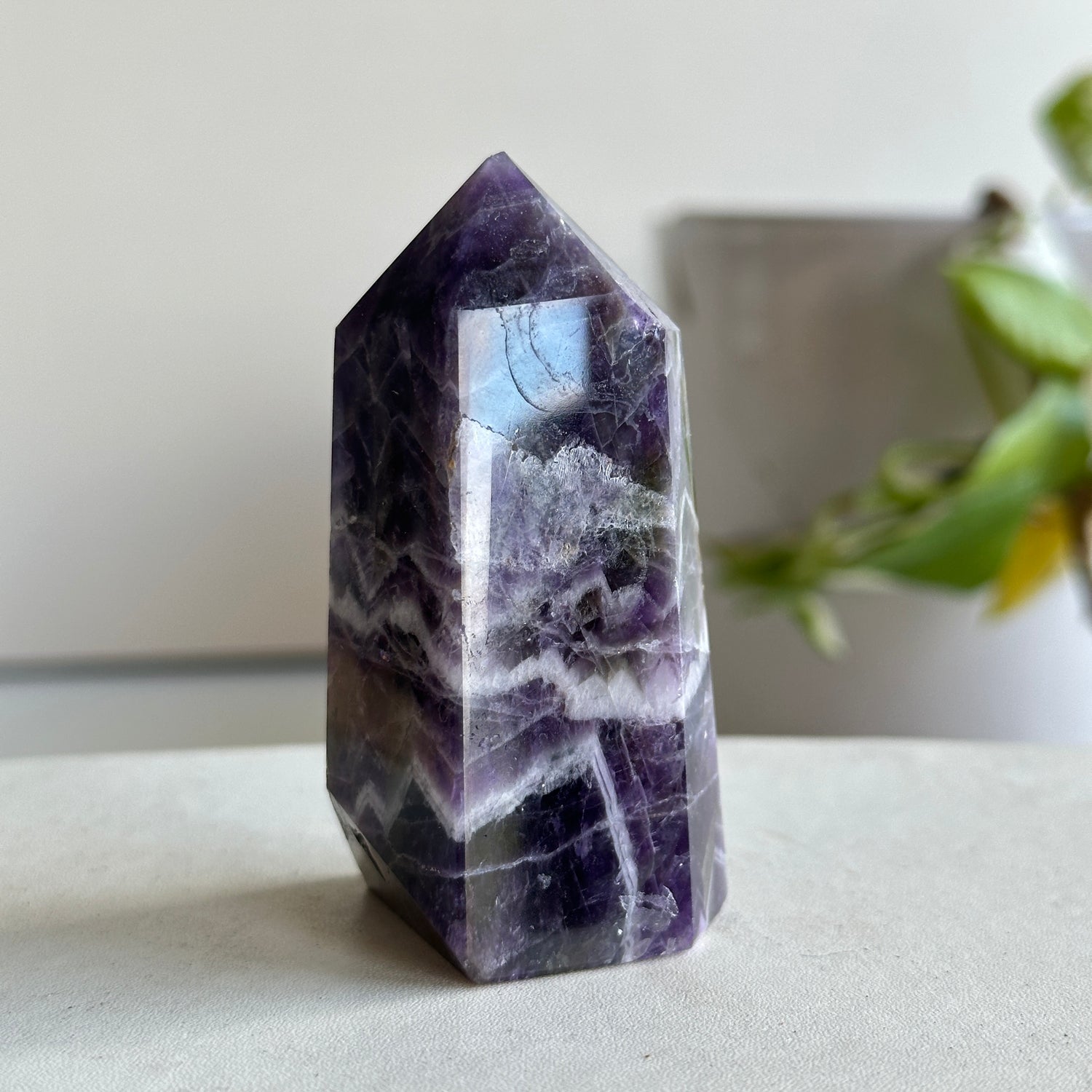 Chevron Amethyst Generator 7.3cm