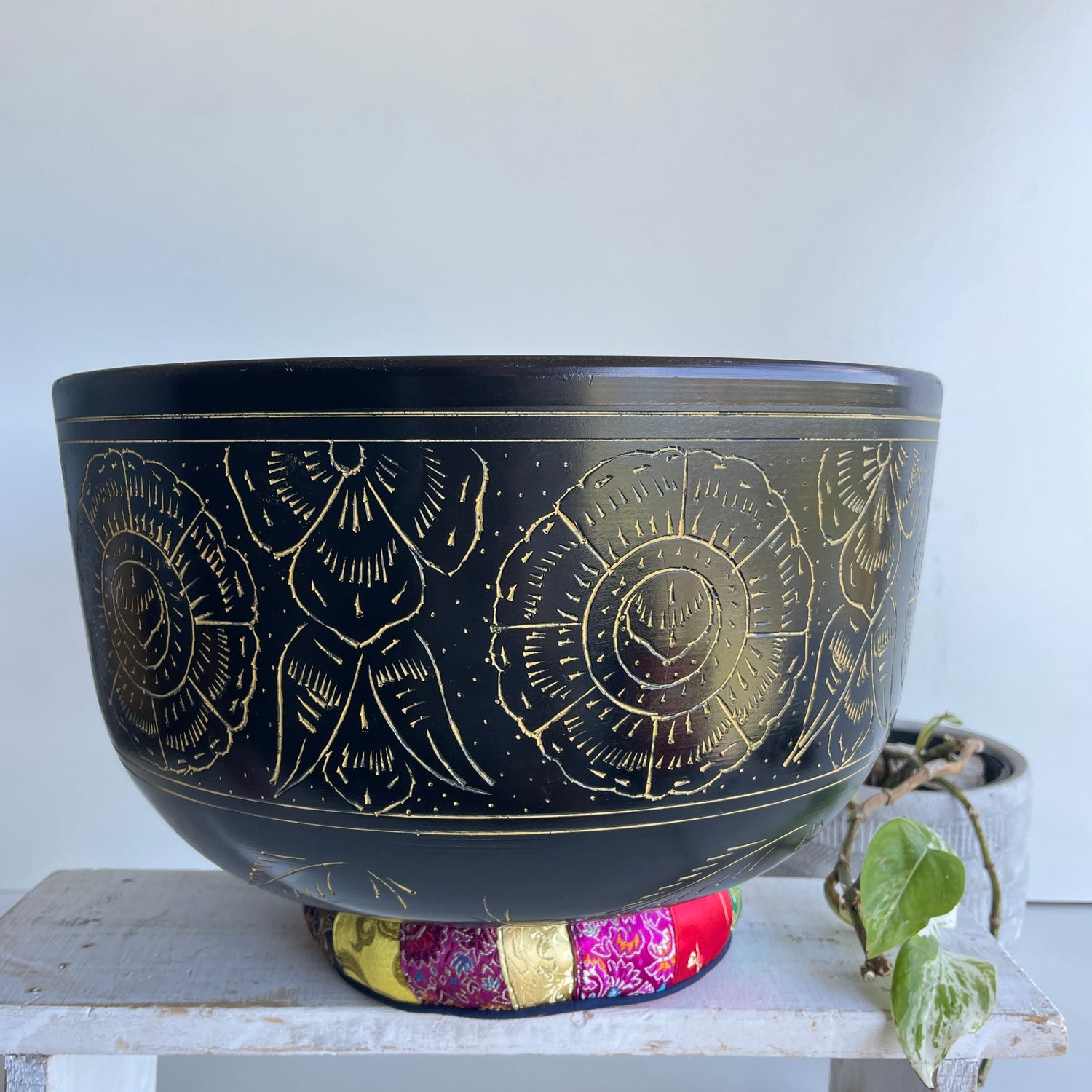 Buddha Singing Bowl 29cm BS567c