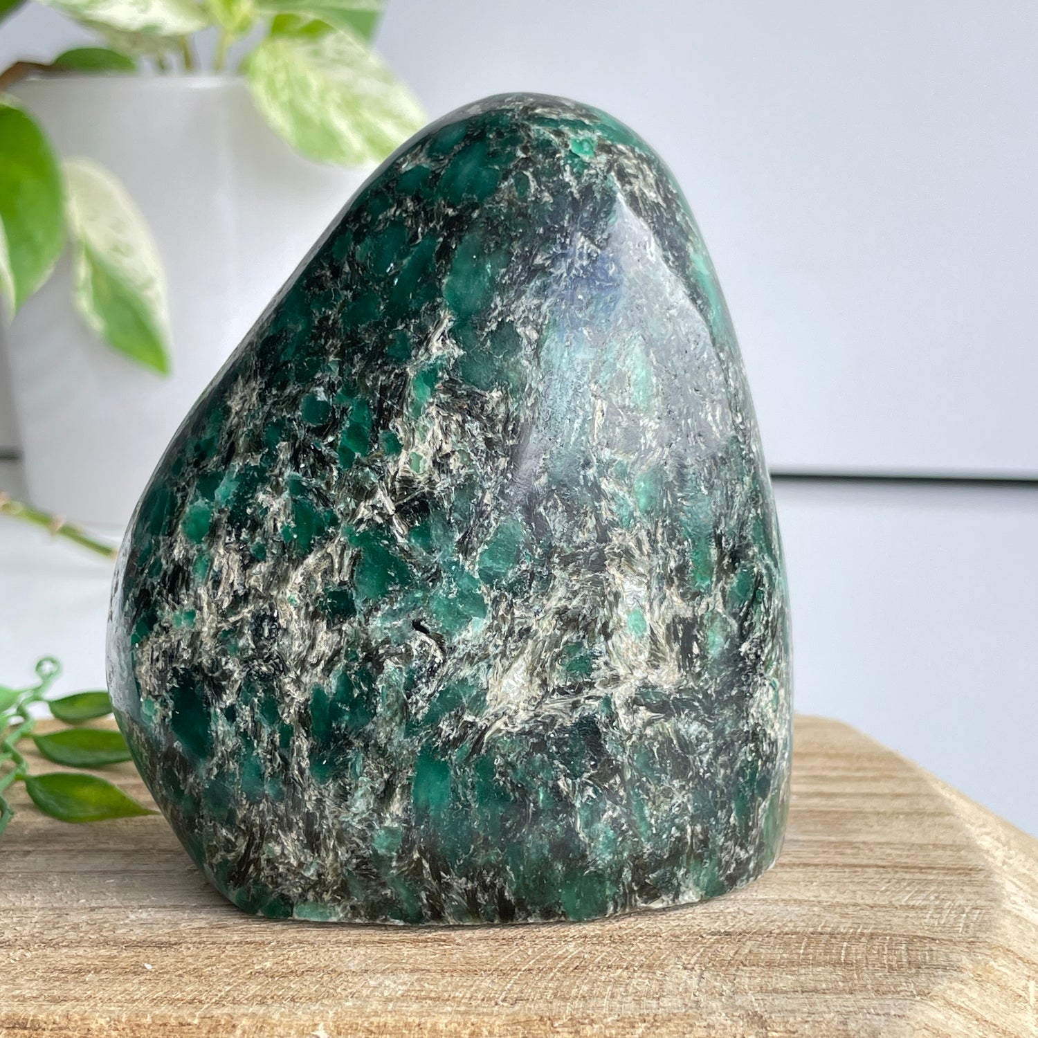 Emerald Mica 'Mutokolite' Freeform 9.4cm