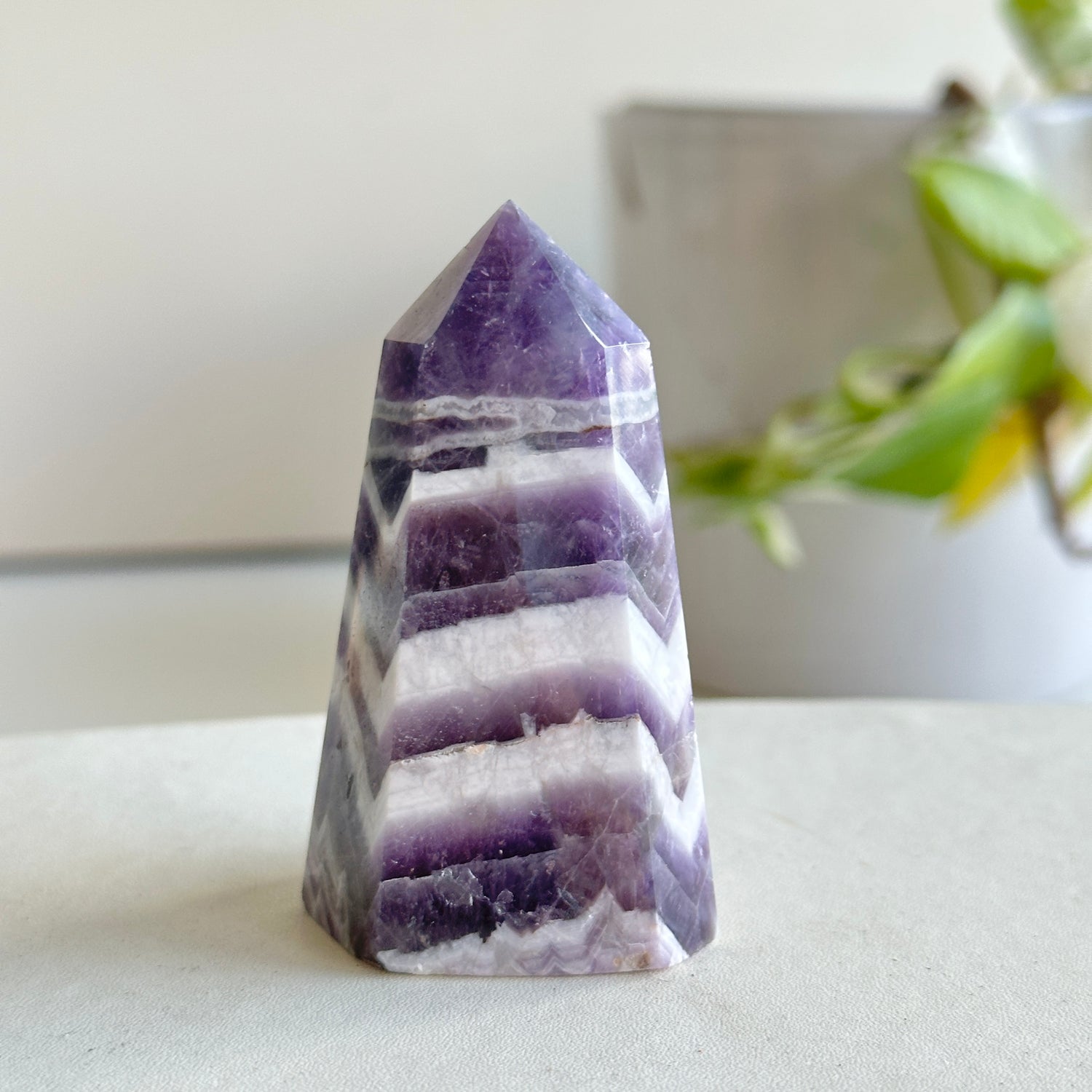 Chevron Amethyst Generator 6.8cm