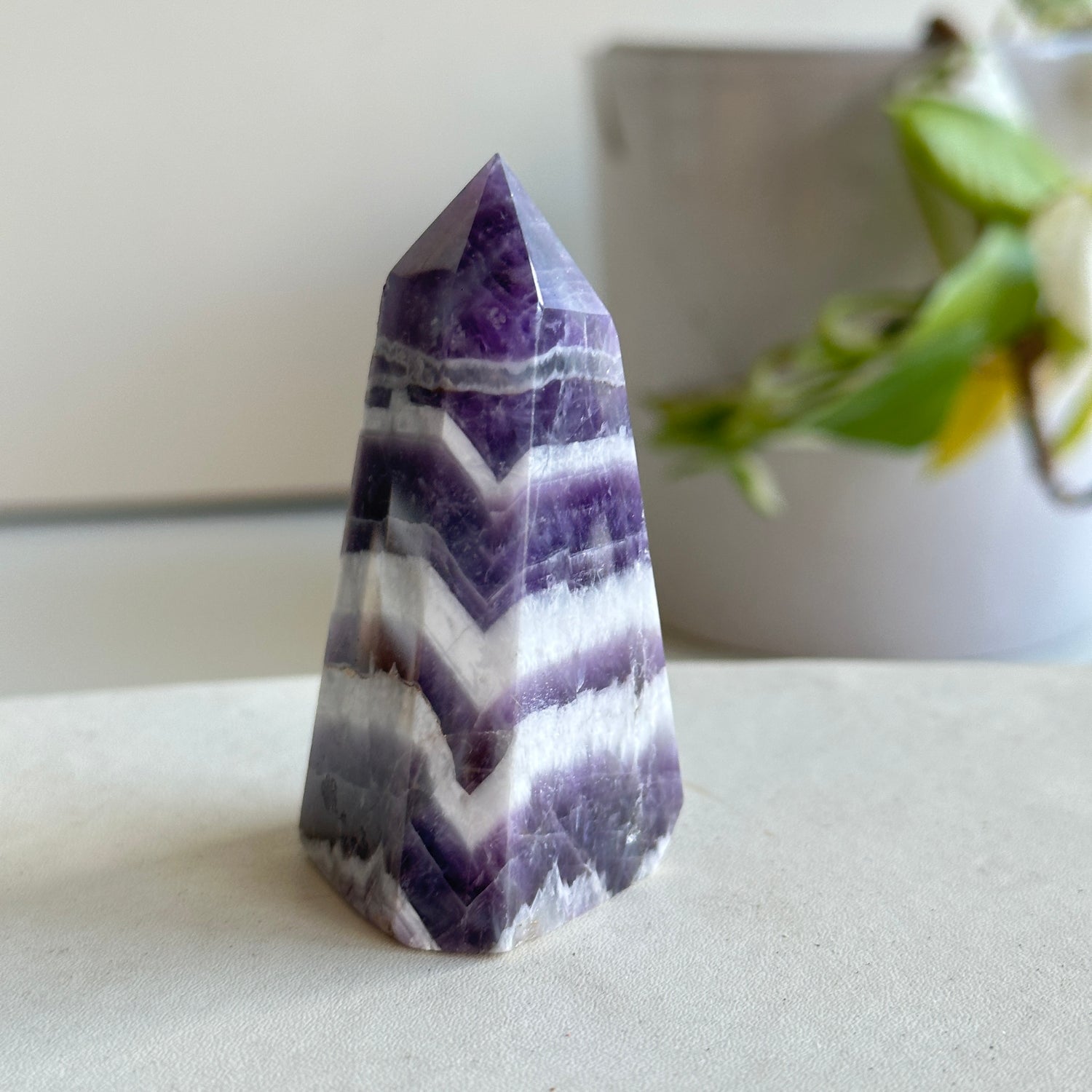 Chevron Amethyst Generator 6.8cm