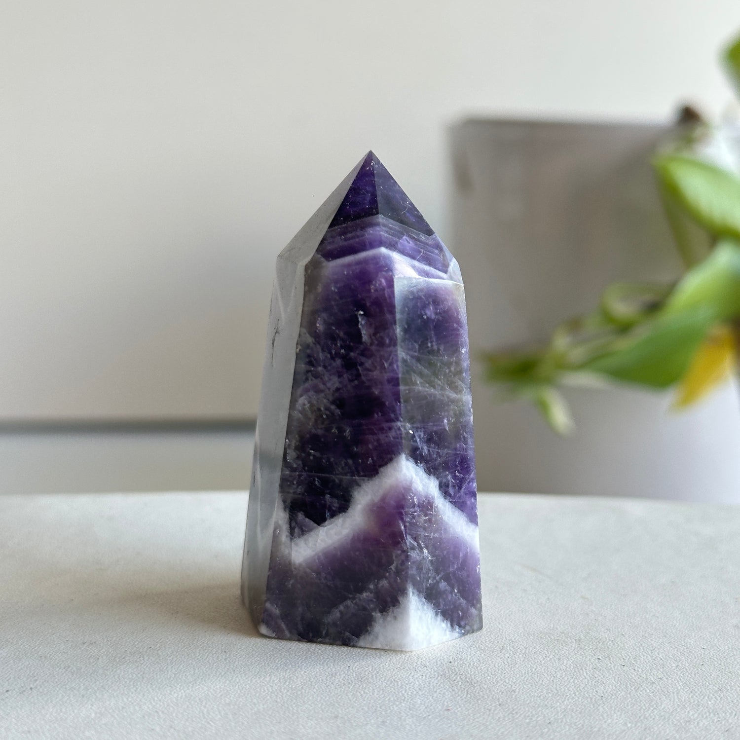 Chevron Amethyst Generator 6.1cm