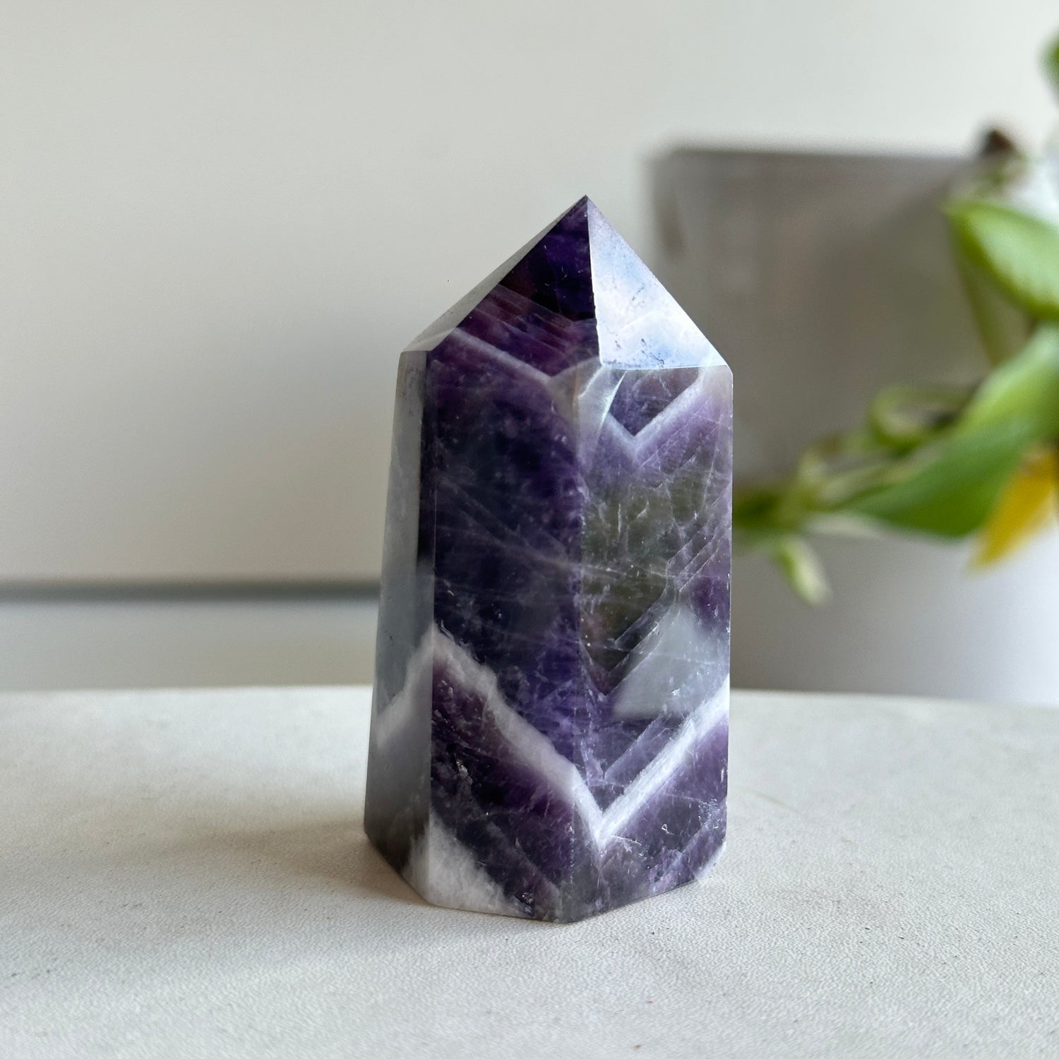 Chevron Amethyst Generator 6.1cm