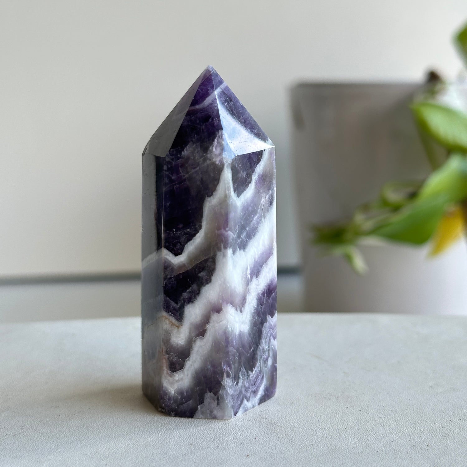 Chevron Amethyst Generator 7.2cm