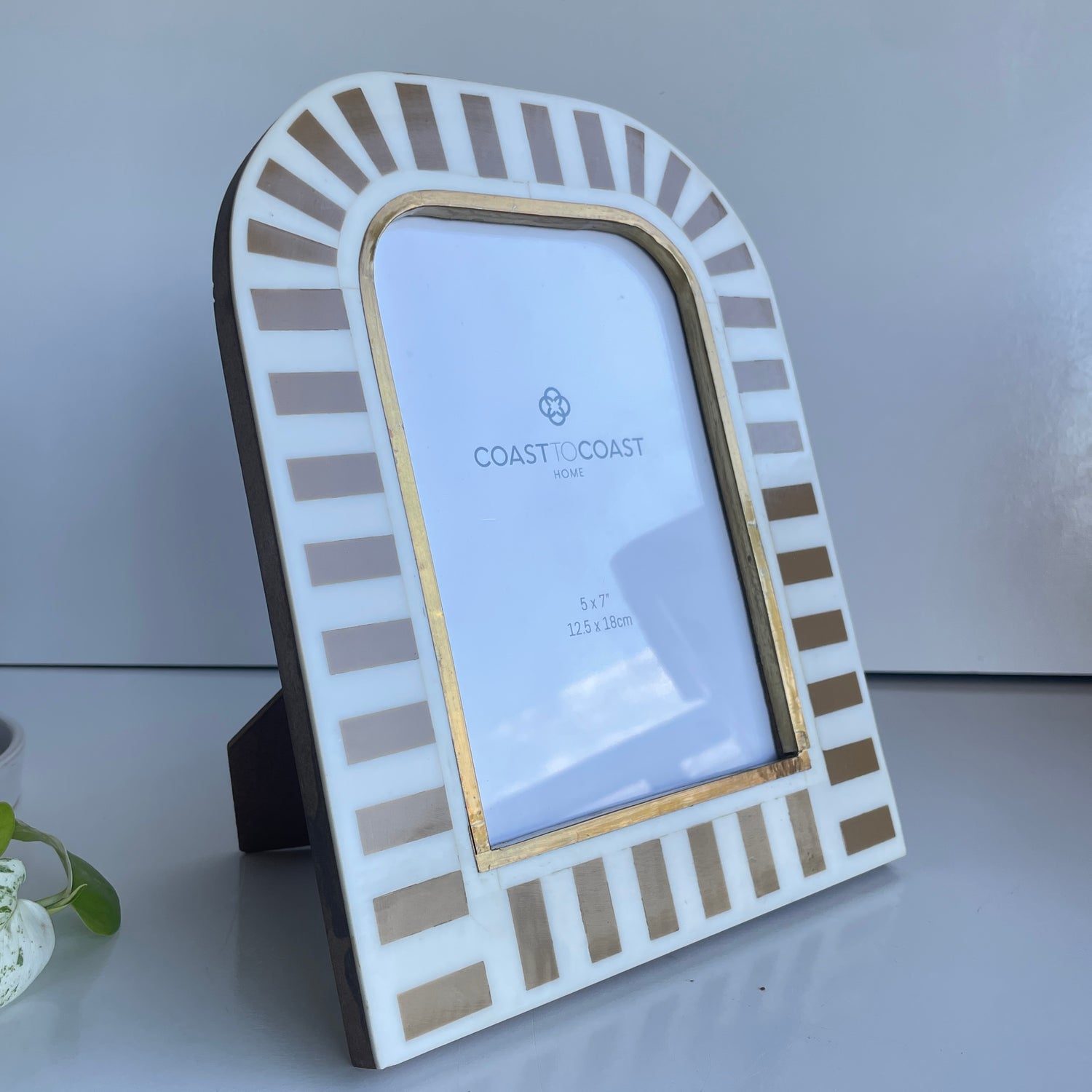 Alexis Photo Frame 5x7 FP1910