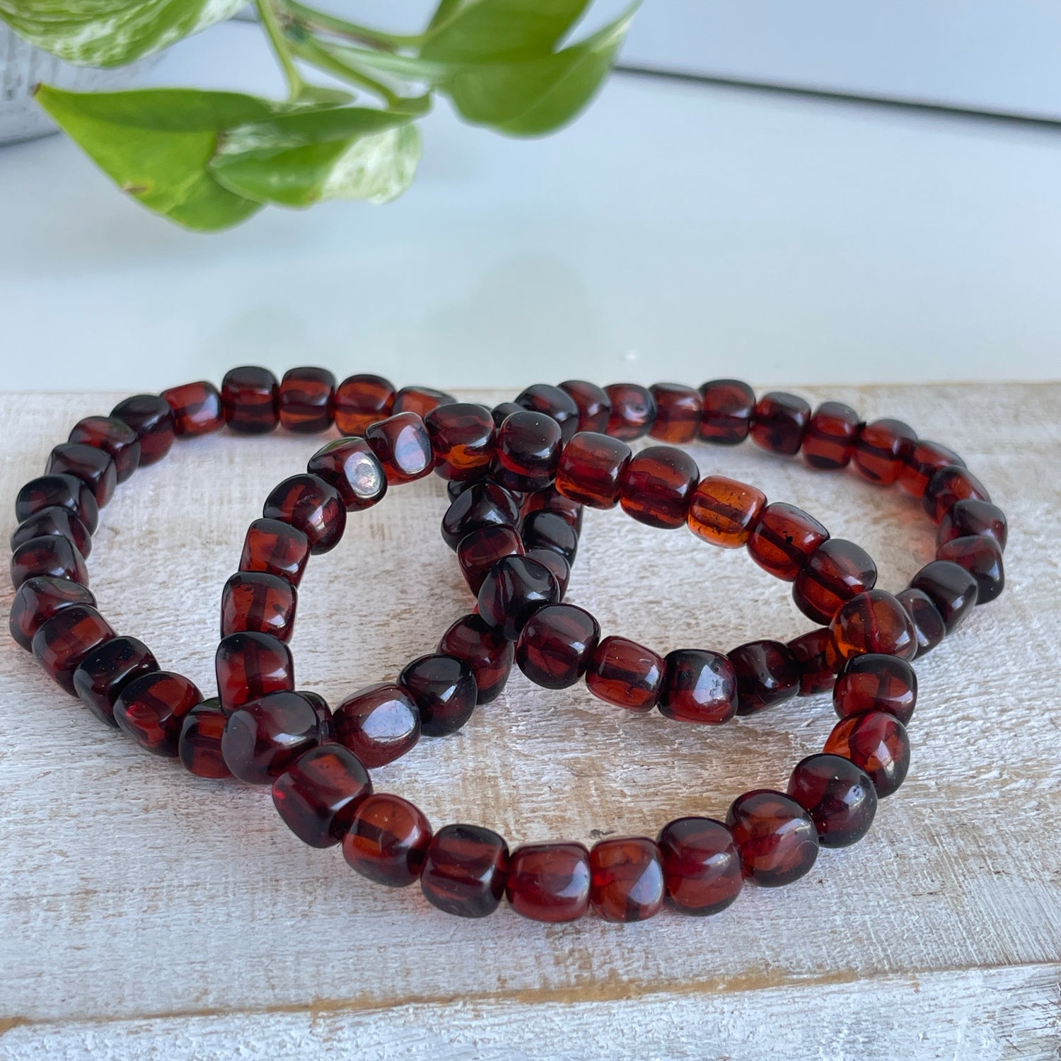 Amber Beaded Bracelet Dark