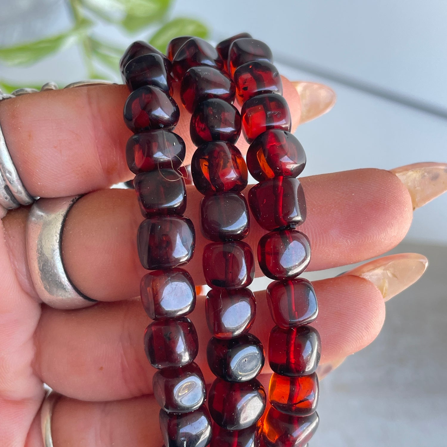 Amber Beaded Bracelet Dark