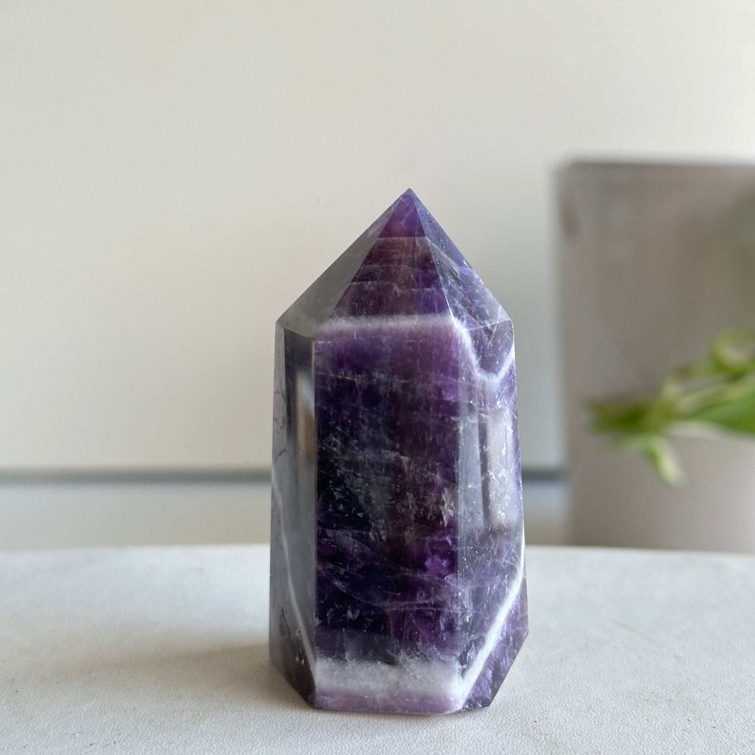 Chevron Amethyst Generator 6.2cm