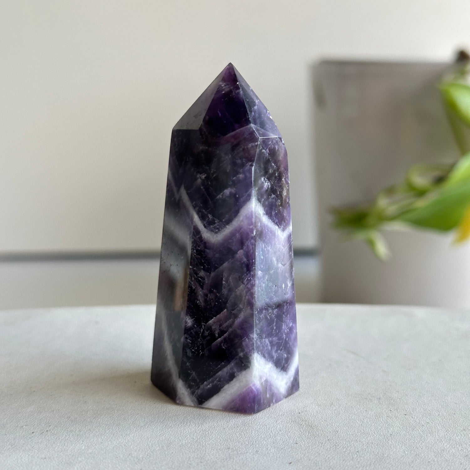 Chevron Amethyst Generator 6.9cm