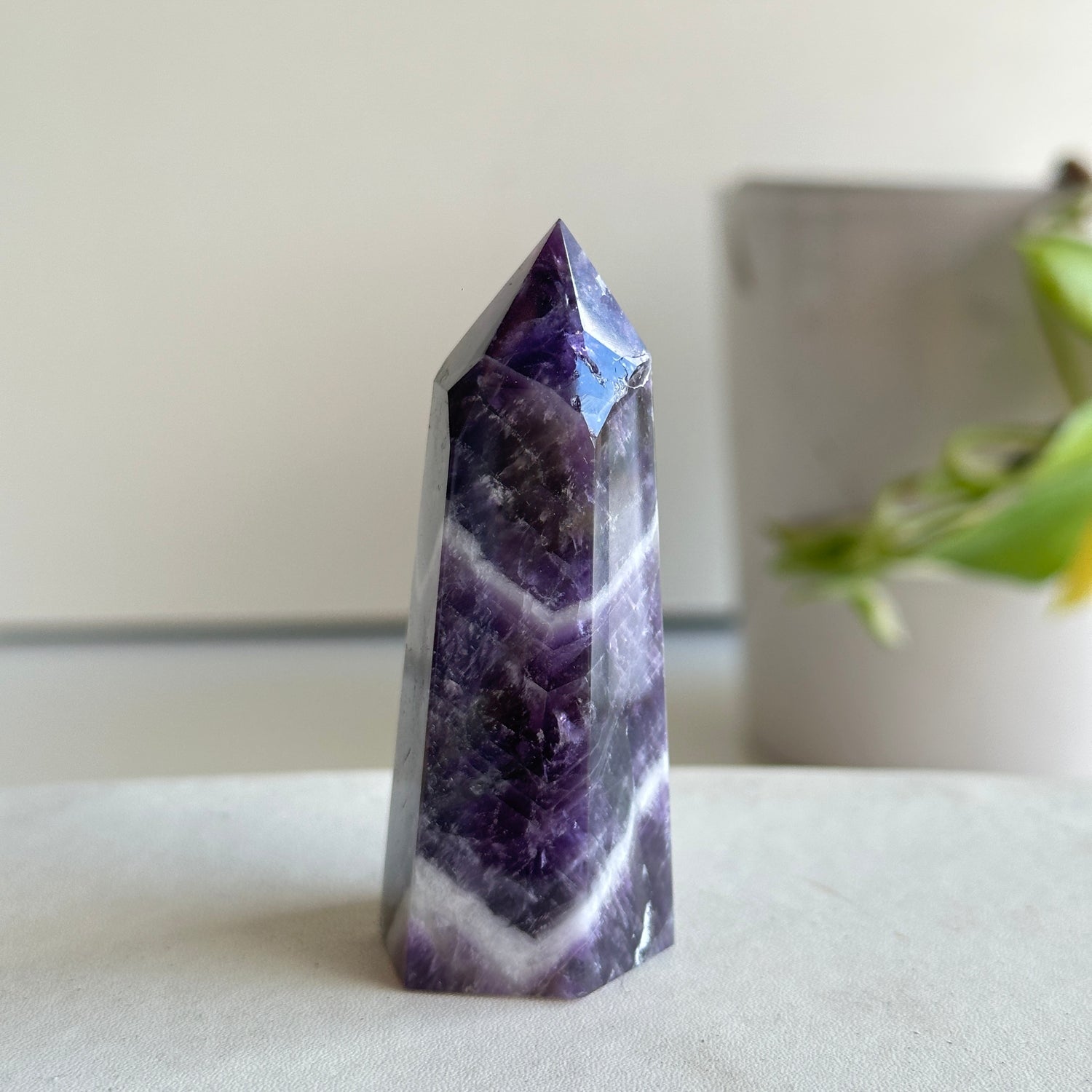 Chevron Amethyst Generator 6.9cm