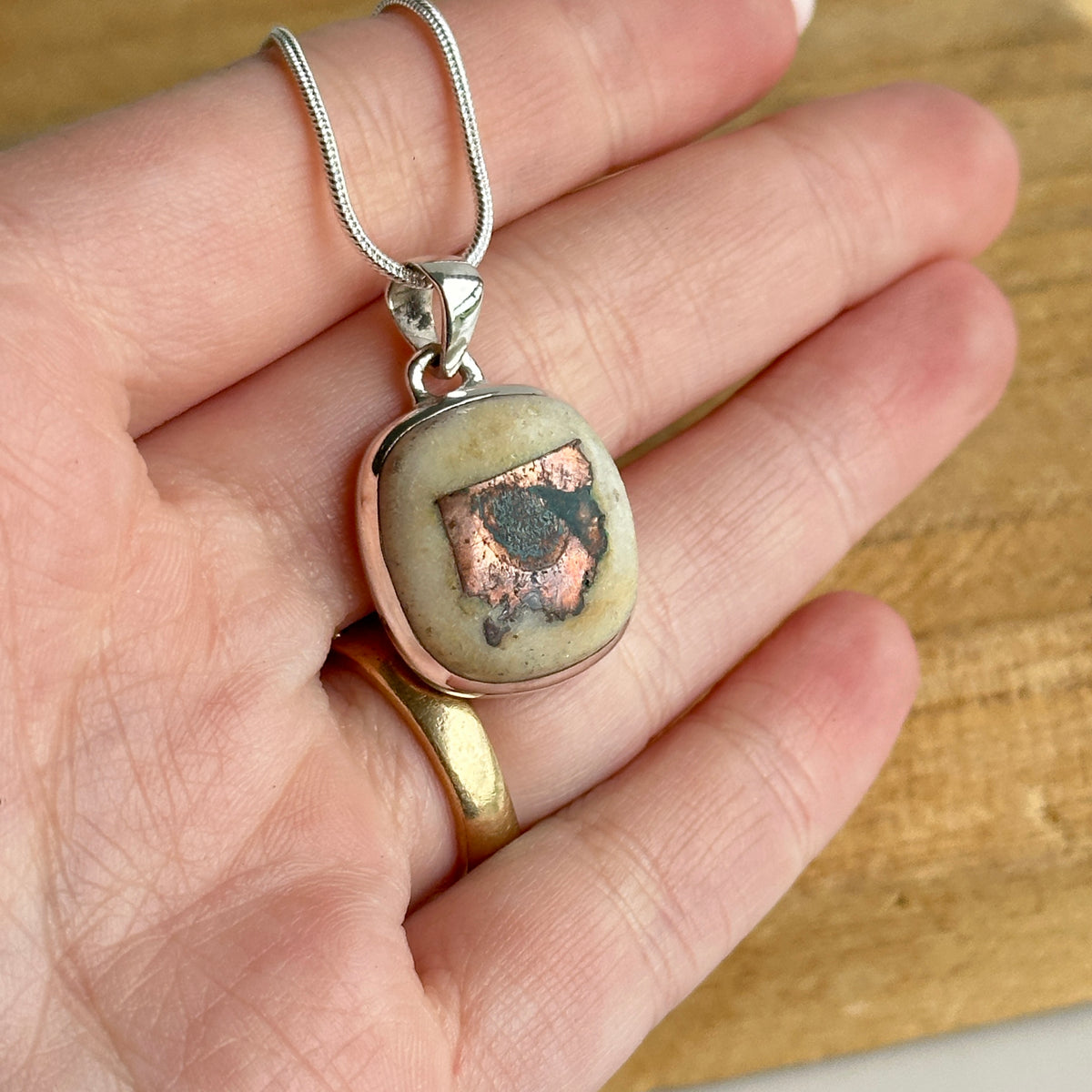 Copper In Agate Oval Pendant