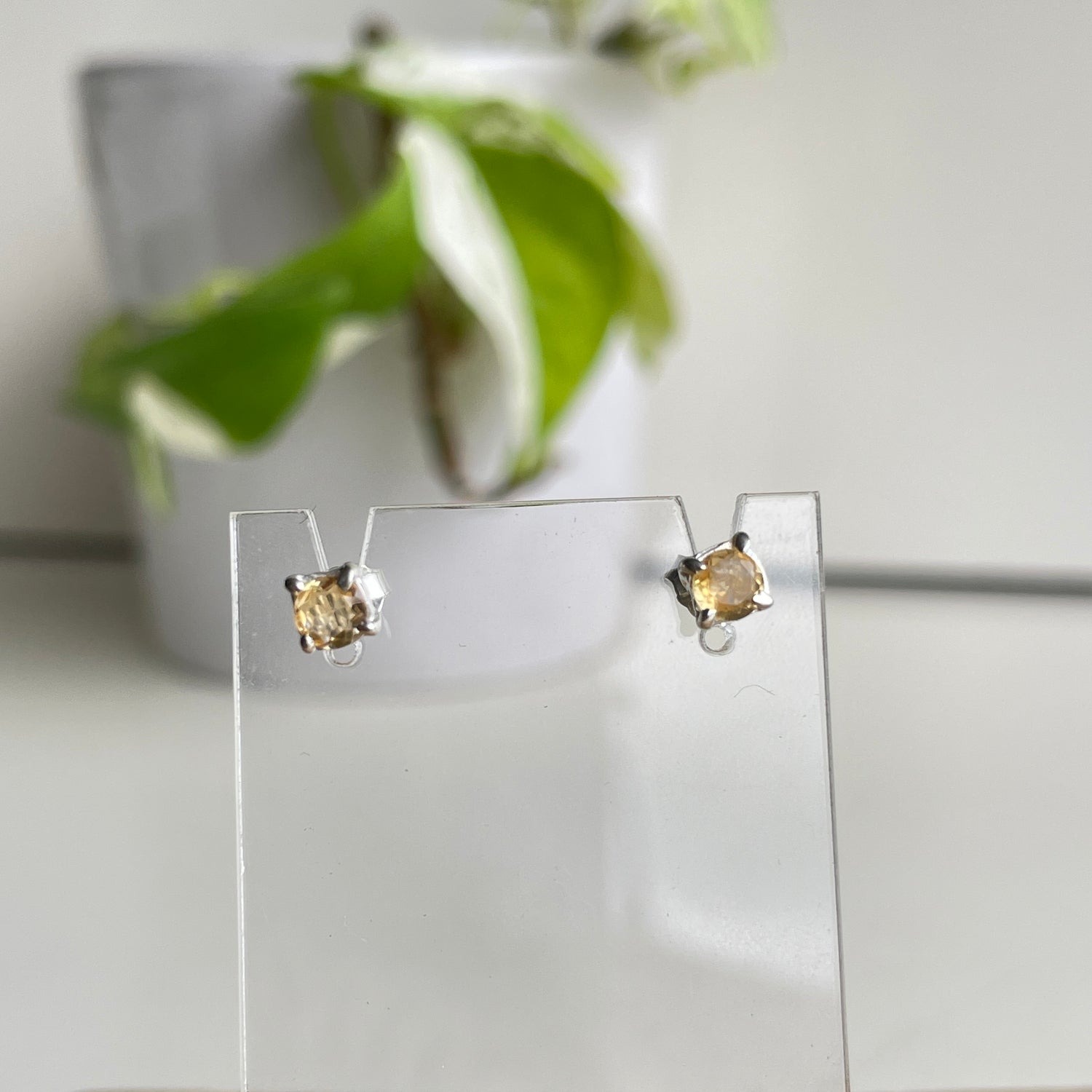 Citrine Round Earrings