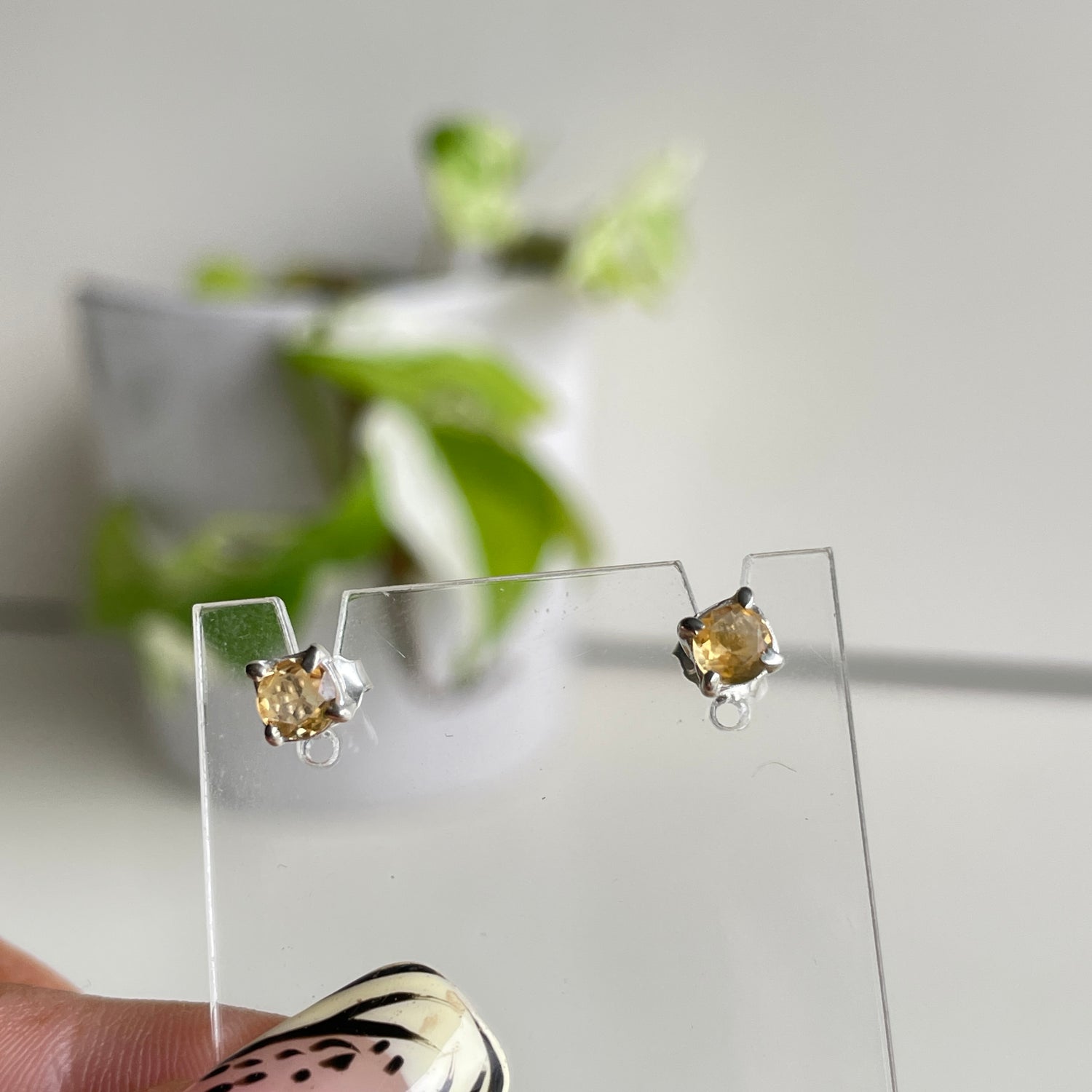 Citrine Round Earrings