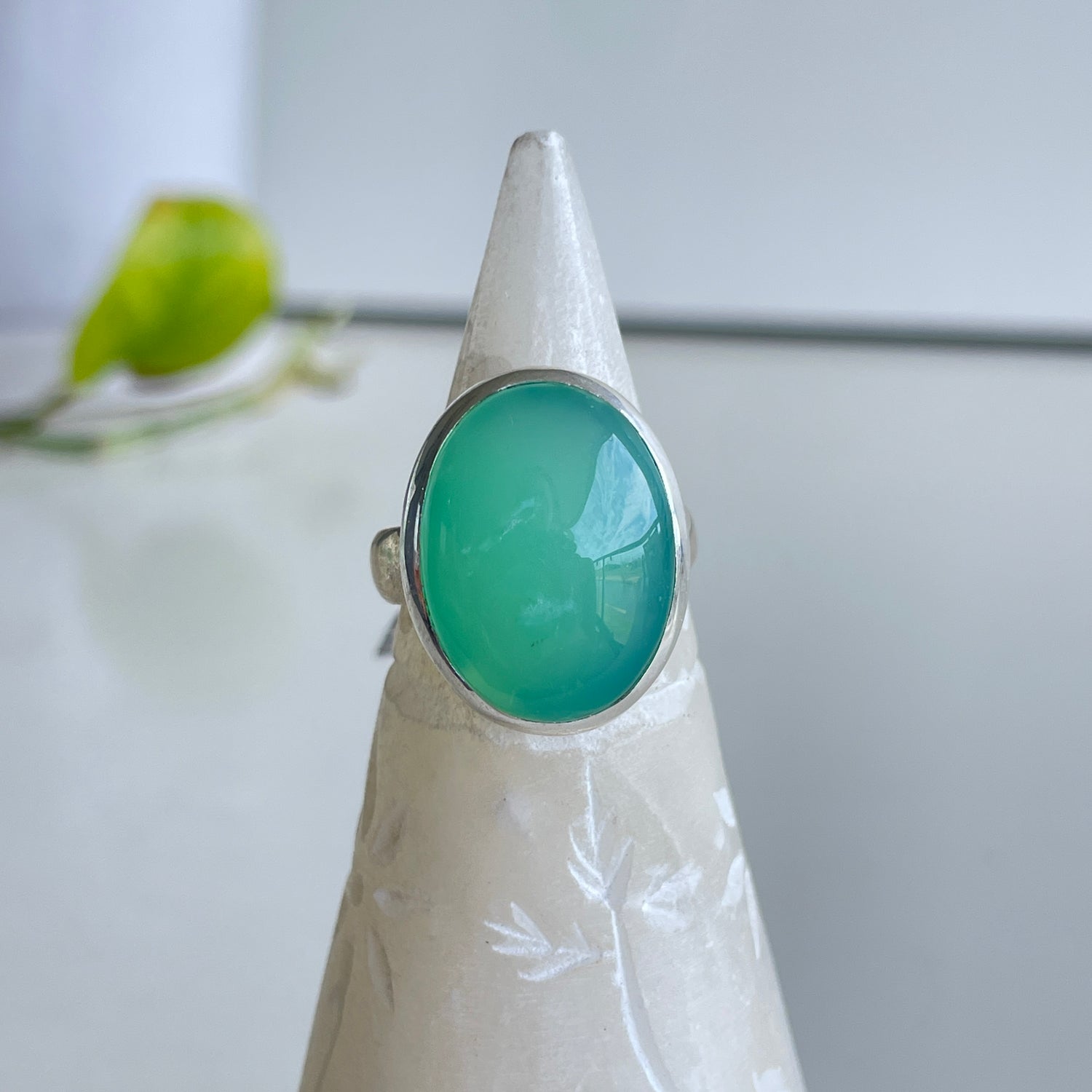 Chrysoprase Oval Ring Sz9