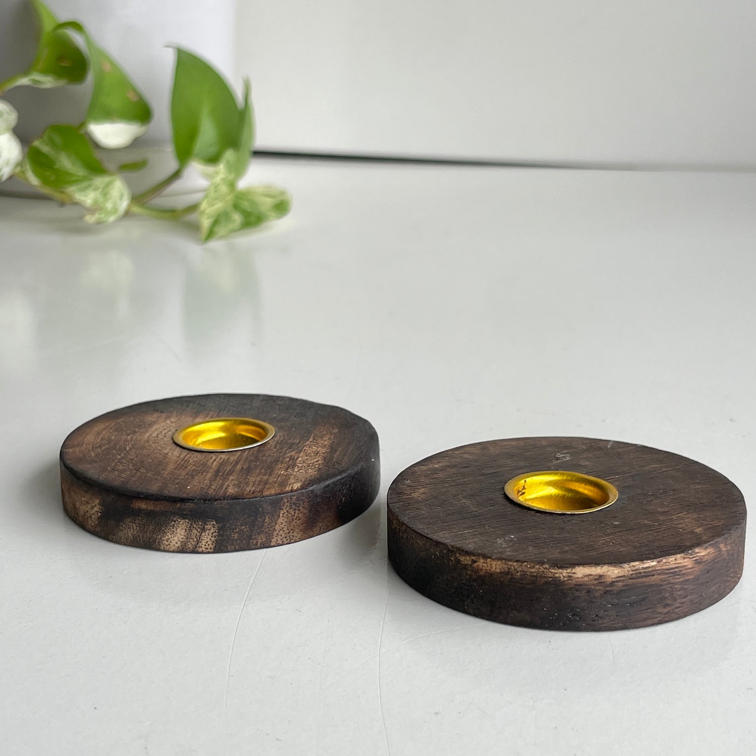 Xena Wooden Incense Cone Holder