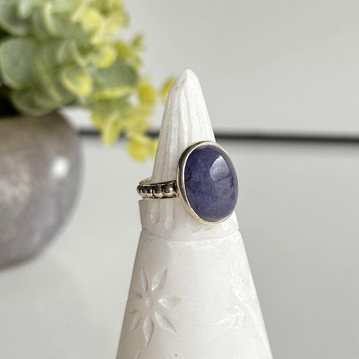Tanzanite Oval Ring Sz6.5