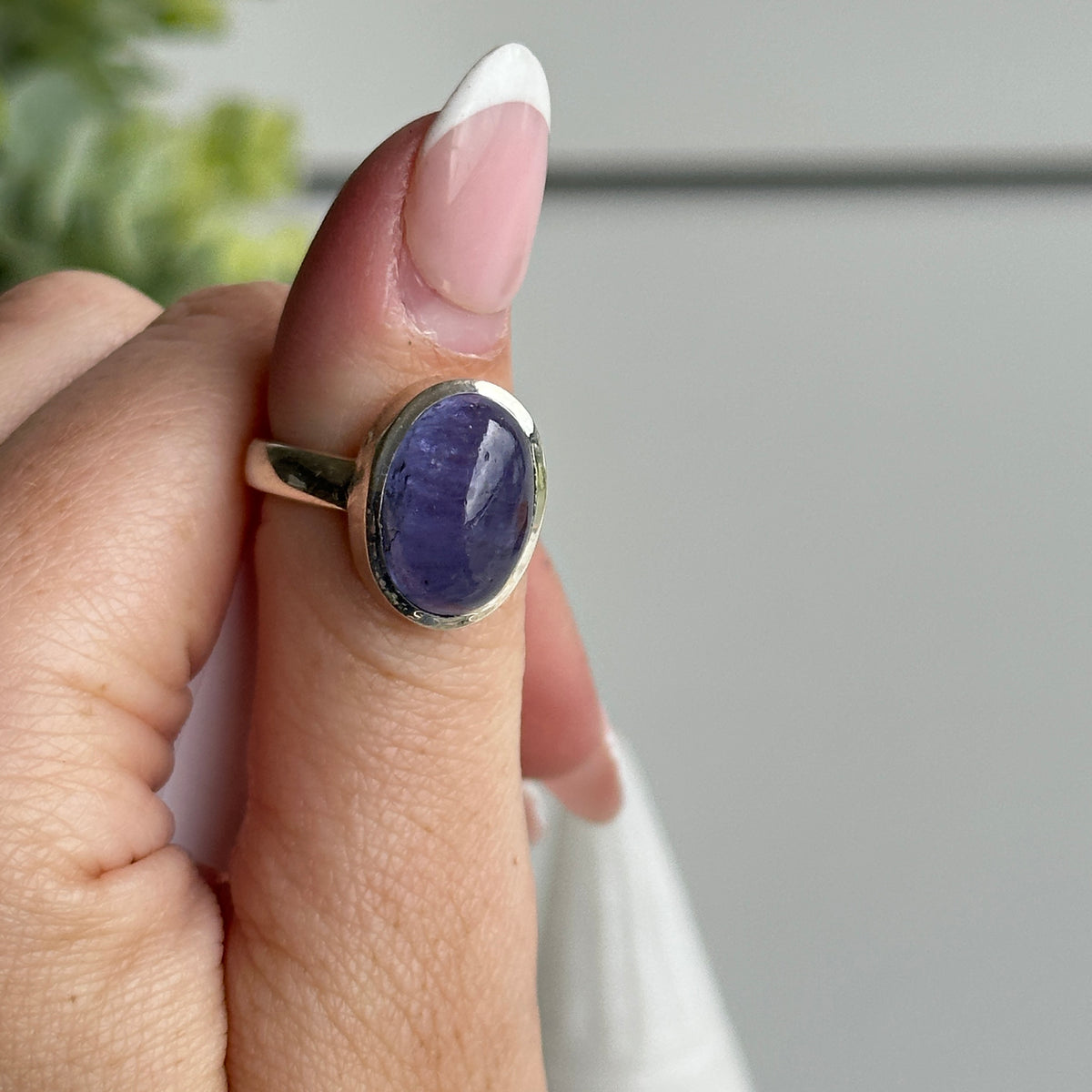 Tanzanite Oval Ring Sz7