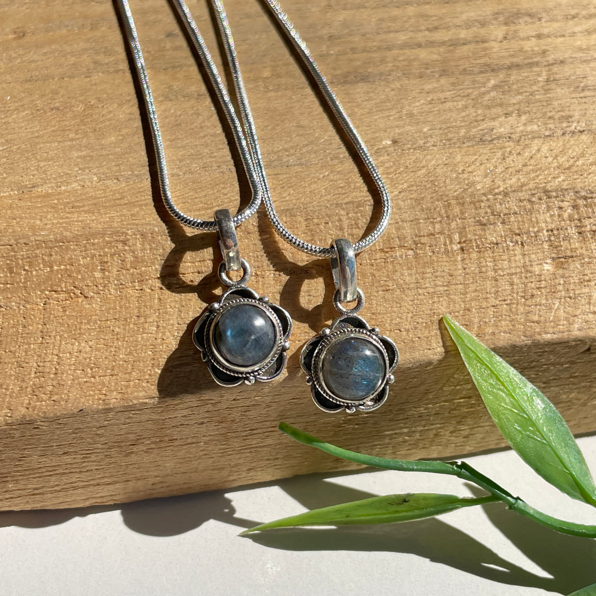 Labradorite Round Pendant
