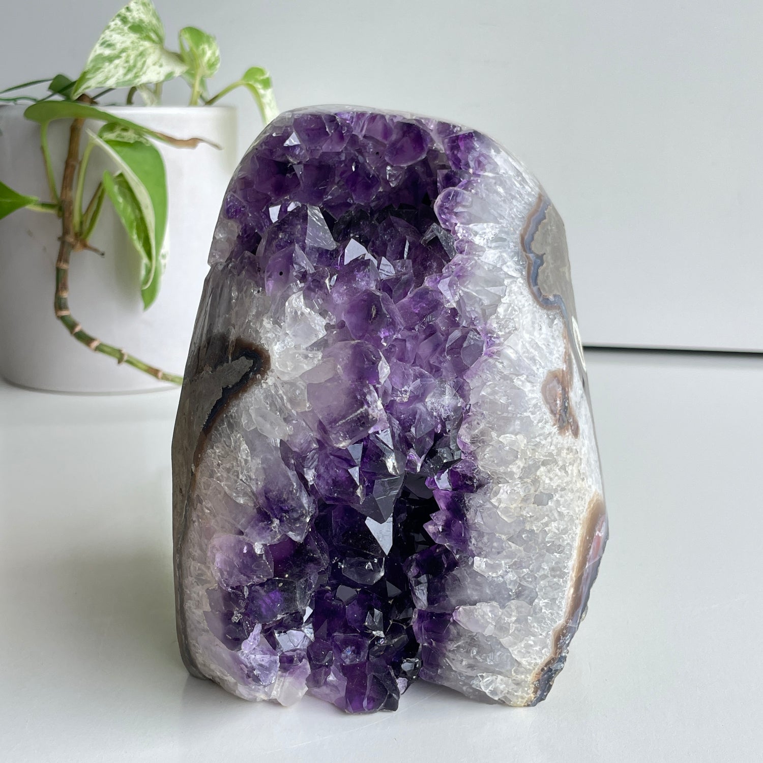 Amethyst Cutbase 2.768kg