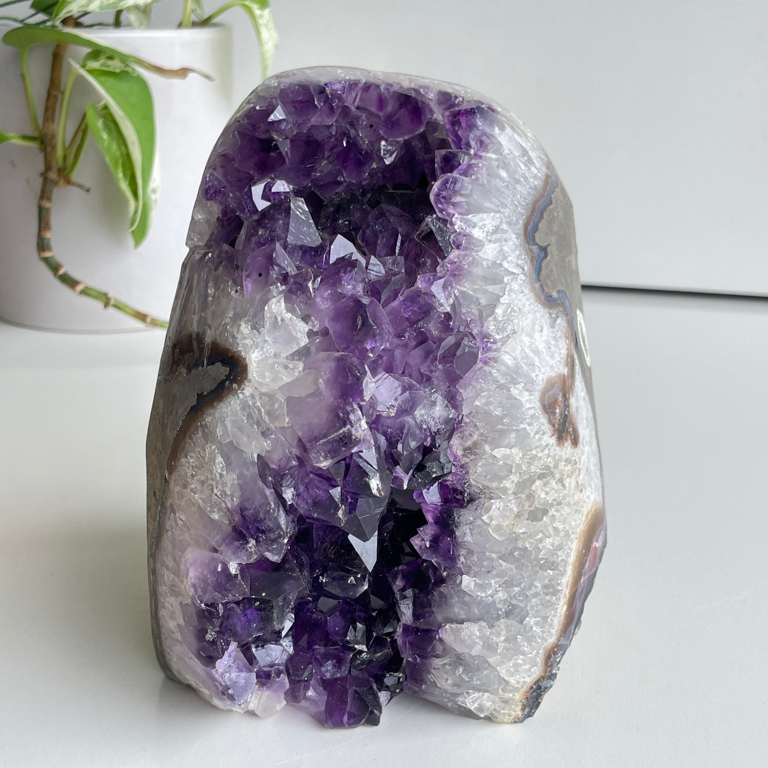 Amethyst Cutbase 2.768kg