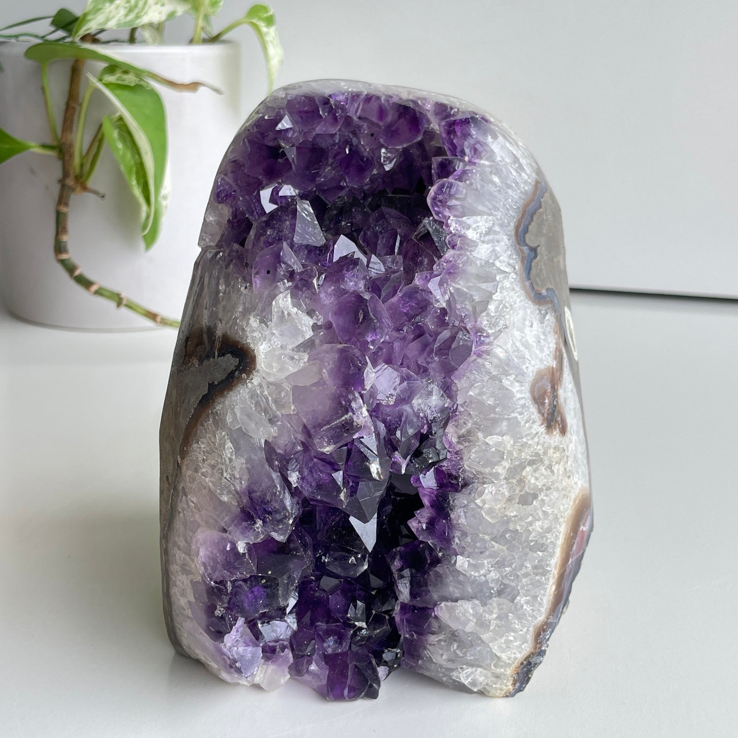 Amethyst Cutbase 2.768kg