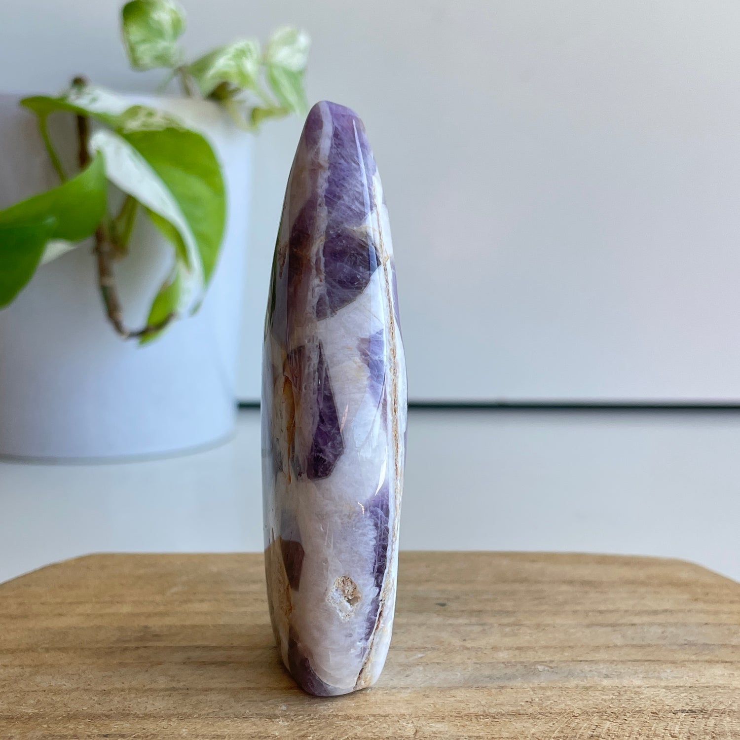 Chevron Amethyst Flame 9cm