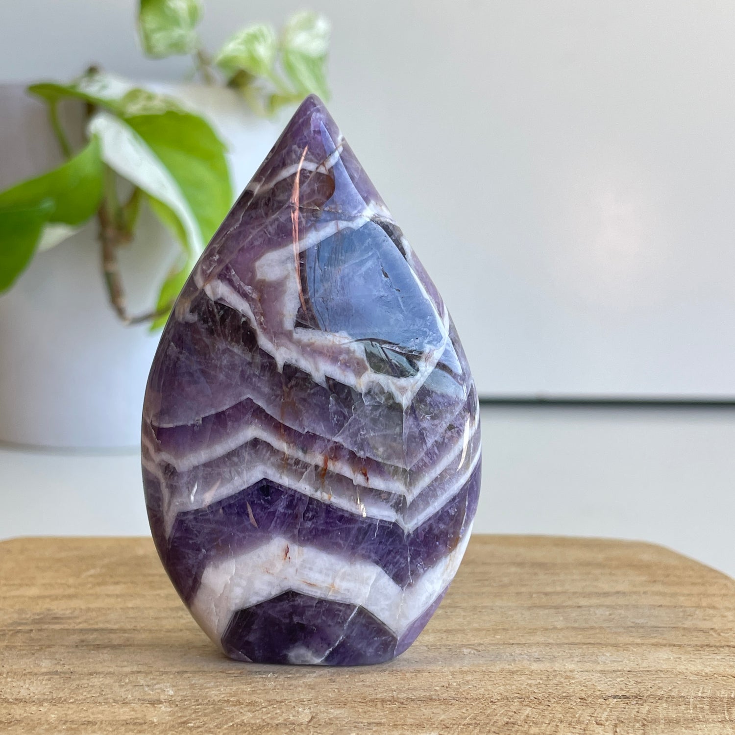 Chevron Amethyst Flame 8.1cm