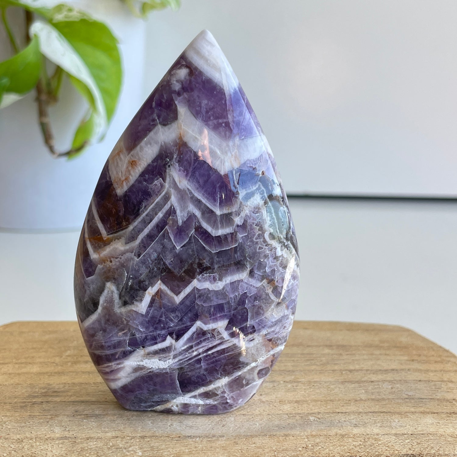 Chevron Amethyst Flame 9.2cm