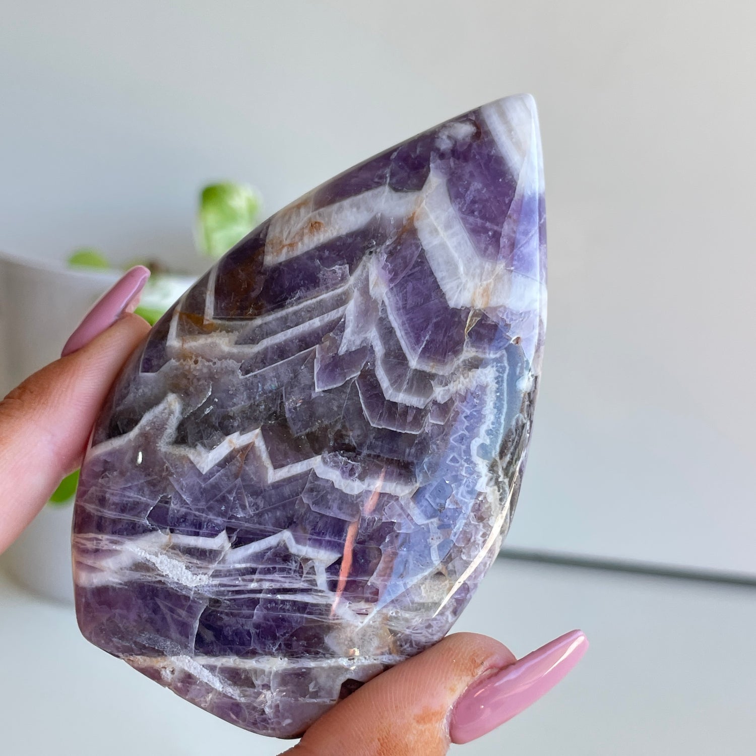 Chevron Amethyst Flame 9.2cm