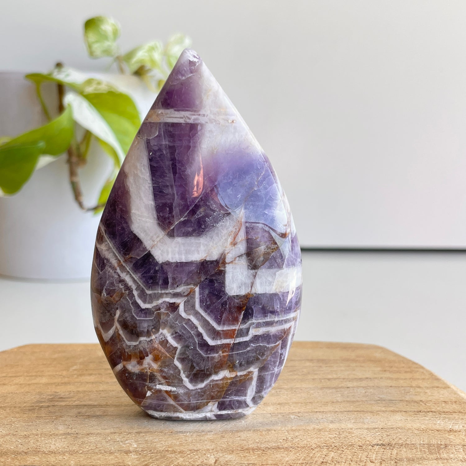 Chevron Amethyst Flame 9.8cm