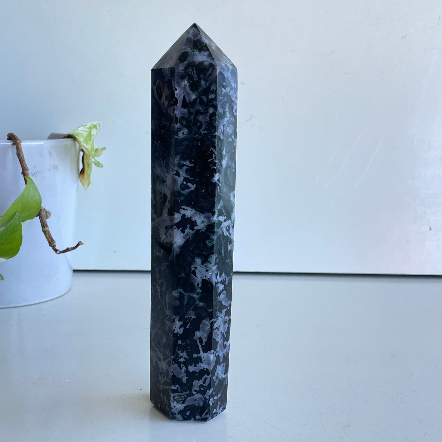 Merlinite Generator 21.8cm