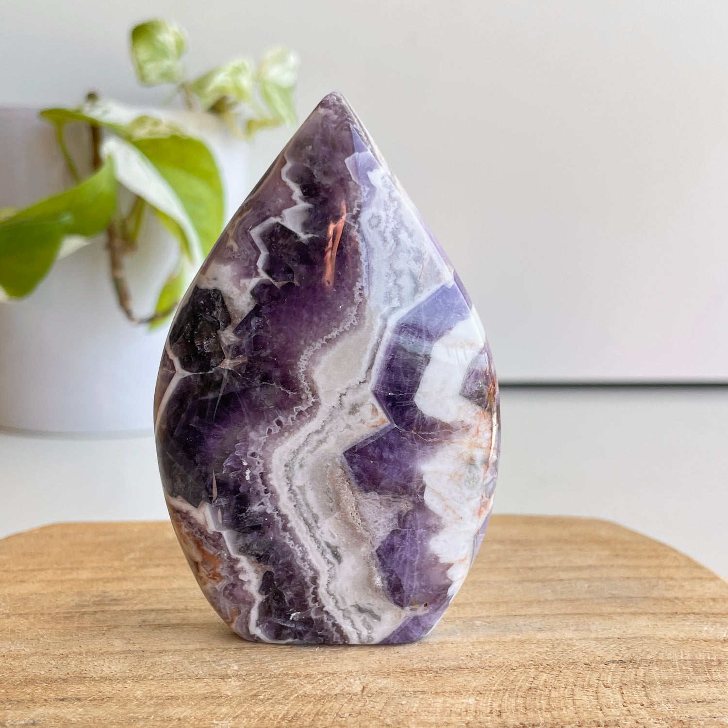 Chevron Amethyst Flame 8.9cm