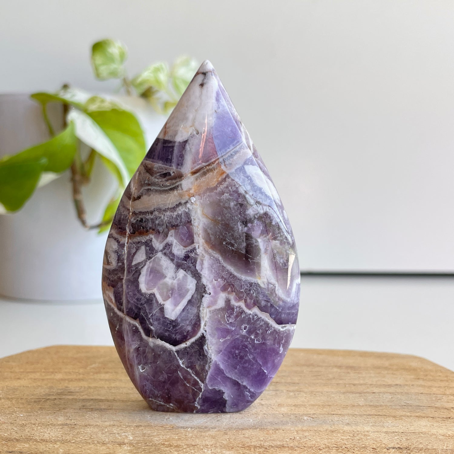 Chevron Amethyst Flame 8.9cm