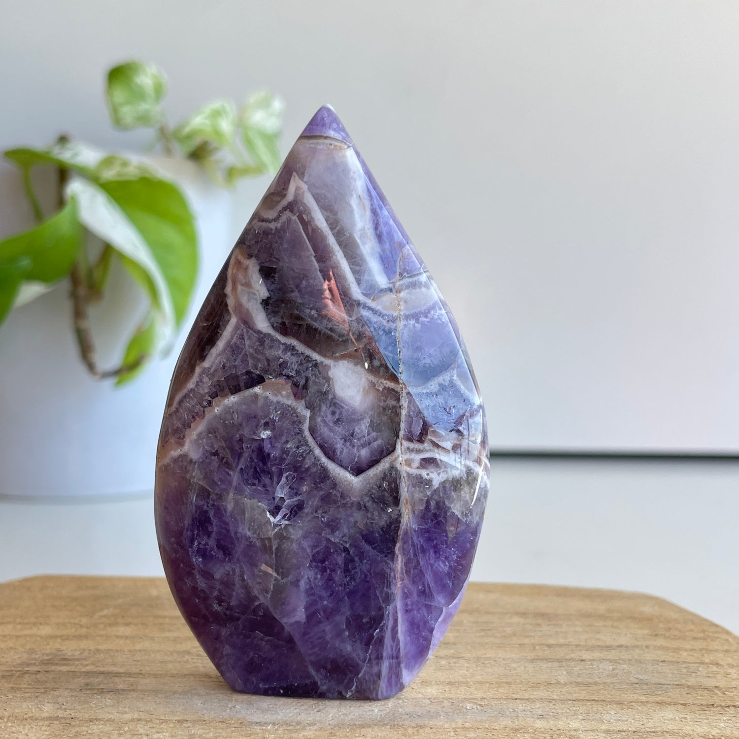 Chevron Amethyst Flame 8.9cm
