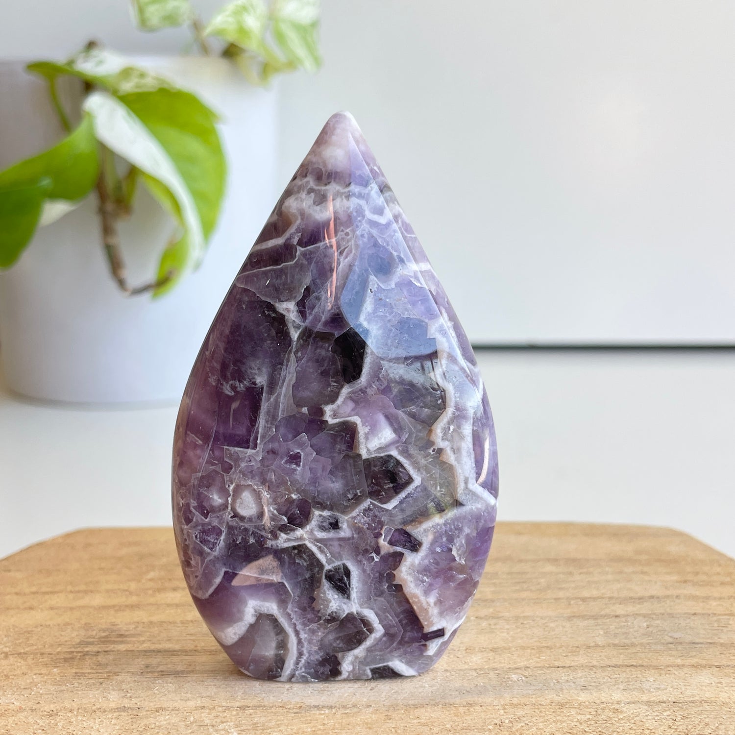 Chevron Amethyst Flame 8.6cm