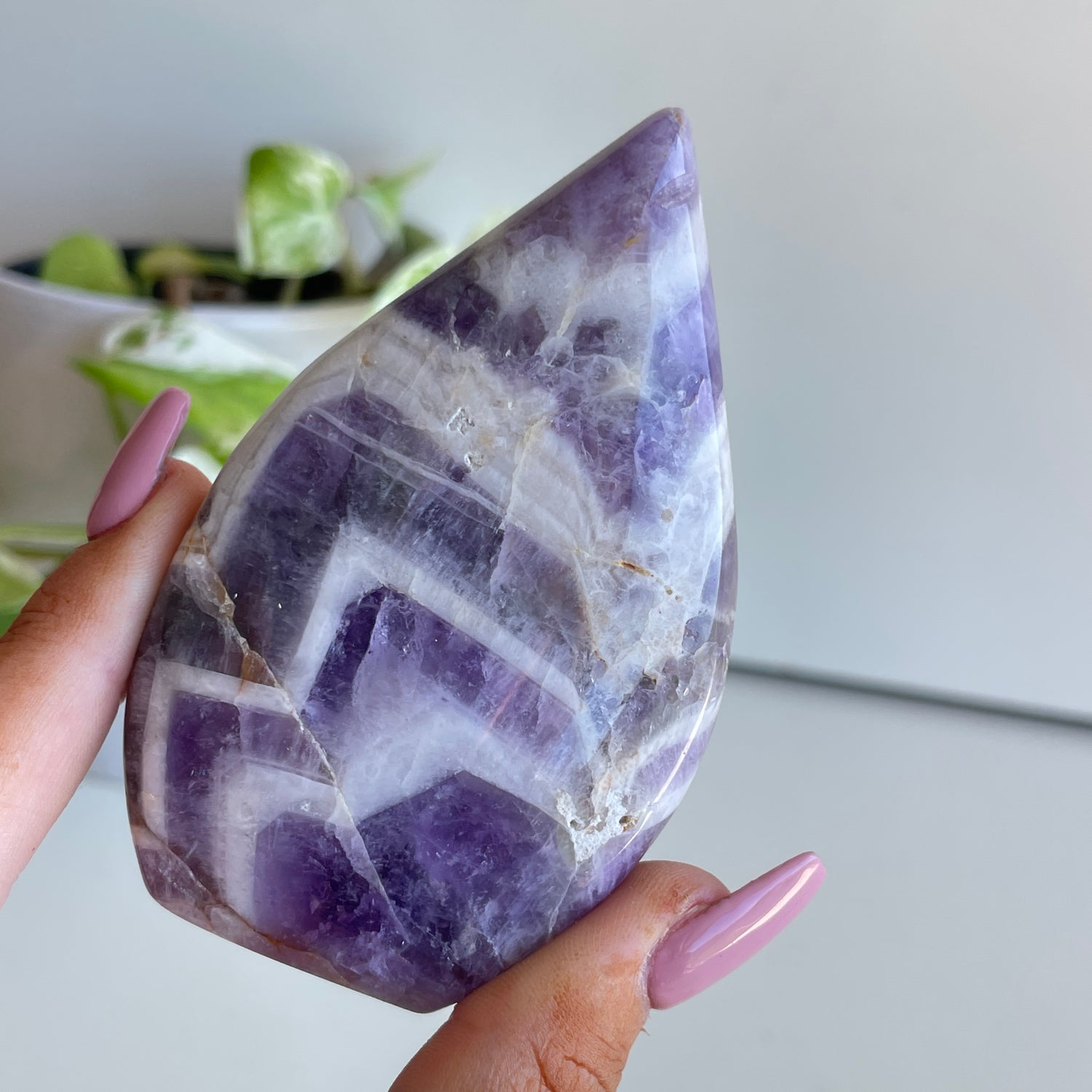 Chevron Amethyst Flame 9.1cm