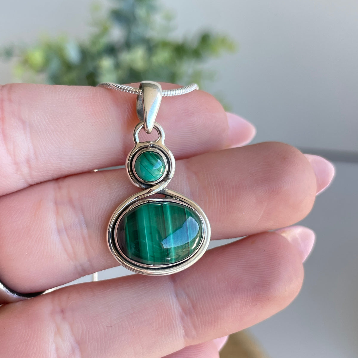 Malachite Oval Pendant