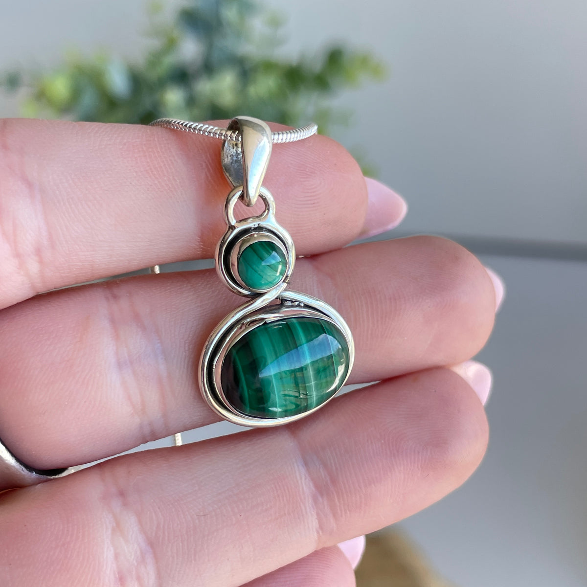 Malachite Oval Pendant