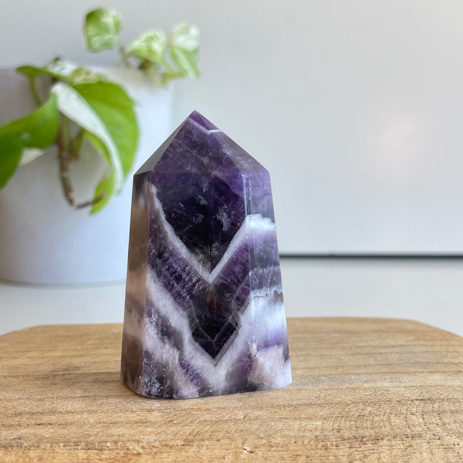 Chevron Amethyst Generator 6.7cm