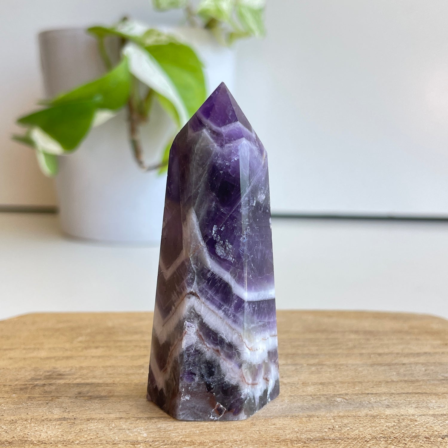 Chevron Amethyst Generator 6.8cm
