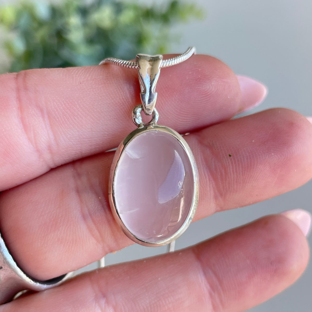 Rose Quartz Oval Pendant
