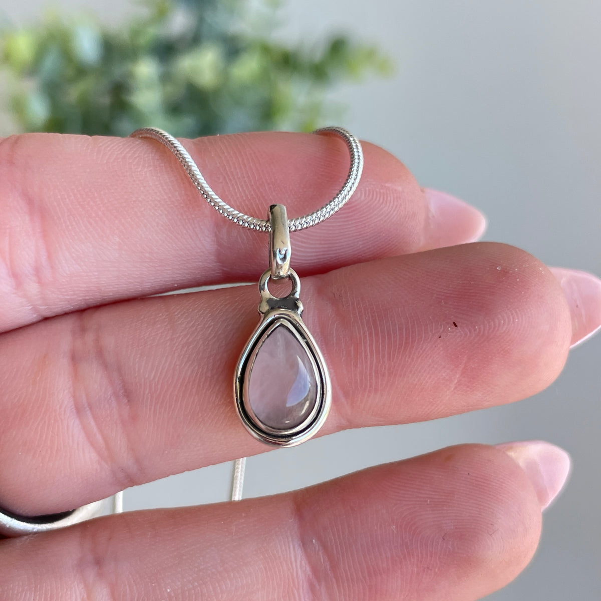 Rose Quartz Teardrop Pendant
