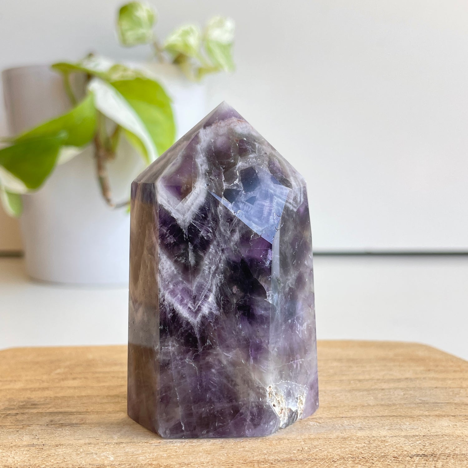 Chevron Amethyst Generator 7.1cm