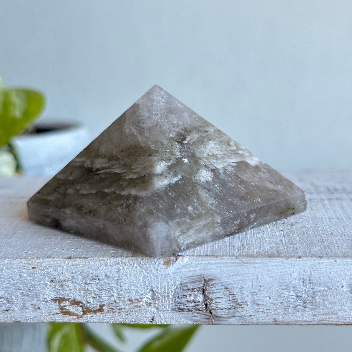Lodolite Pyramid 116g