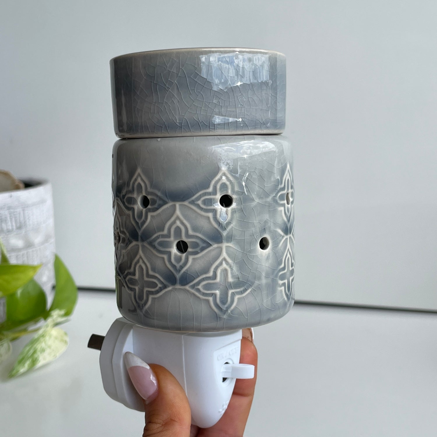 Jasmine Pluggable Wax Warmer